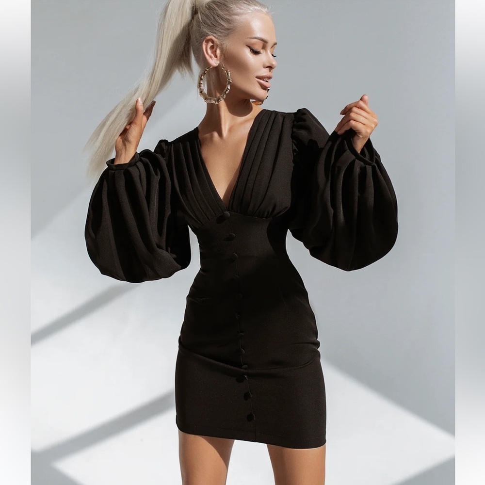 NWT Elagia Black mini dress with puffy sleeves and button-detail front